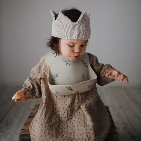 100 % sans BPA de qualité alimentaire bébé étanche en gros personnalisé bavoir en silicone pour bébé